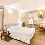 Hotel Okako *